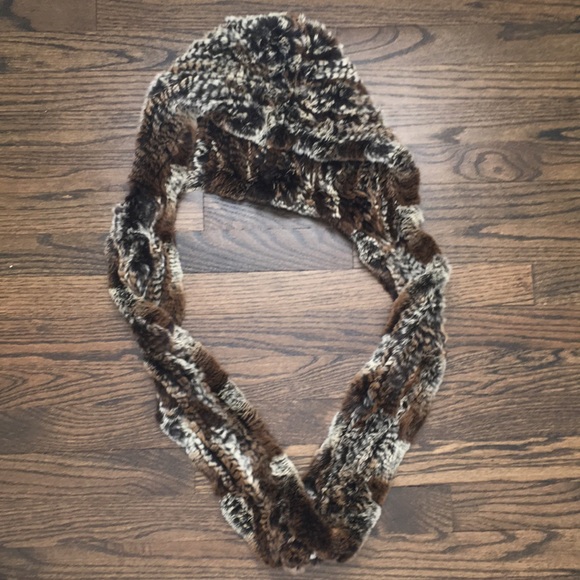 Genuine Rabbit Fur Hood - Picture 3 of 4